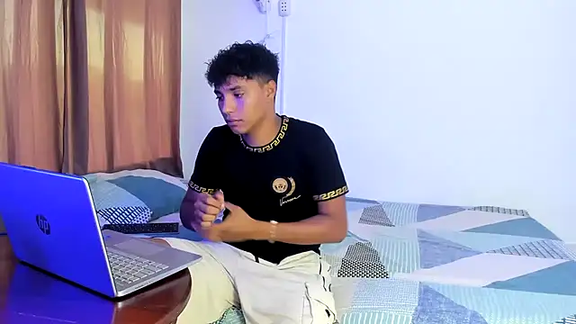 jonmaykolrose online show from January 14, 2025, 10:55 pm