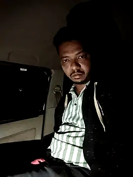 Snapshot of Mmm992170 chatting on November 29, 2025, 9:26 pm Mmm992170 online show from November 29, 2025, 9:26 pm