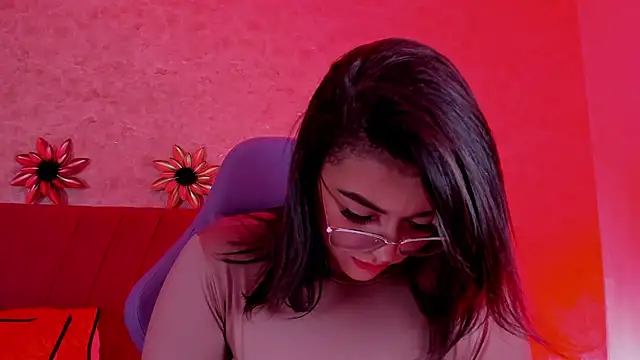 LorenaStevens online show from September 25, 2025, 1:17 pm