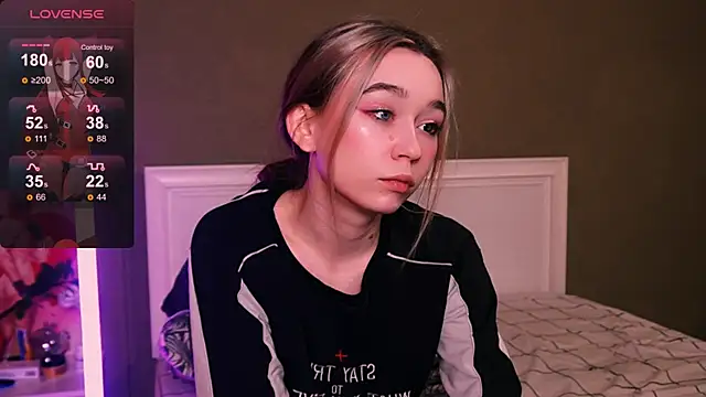 Kimiko   online show from December 14, 2025, 11:49 am