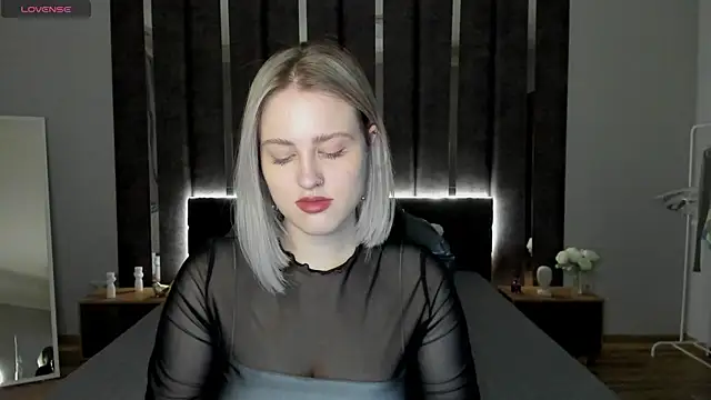  Sarah Soul  online show from February 13, 2025, 12:57 am