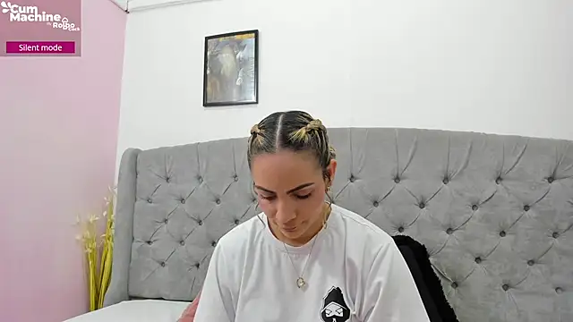 Valesskahall online show from October 29, 2025, 12:15 pm