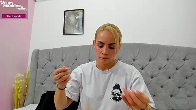 Valesskahall online show from September 9, 2025, 12:03 pm