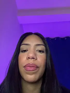 -Naomyy- online show from October 29, 2025, 12:09 am