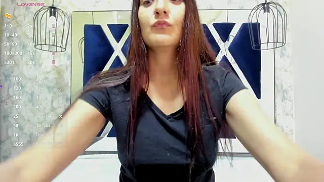  alaia collway  online show from January 28, 2025, 11:49 am