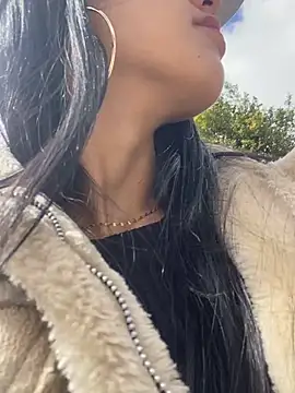 sophie conor online show from January 31, 2025, 6:57 pm