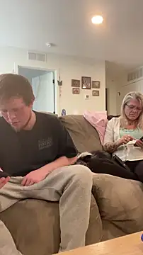 BigJohnson06 online show from November 6, 2025, 7:51 pm