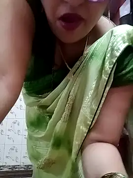 jiyahot1432 online show from December 27, 2024, 6:10 pm