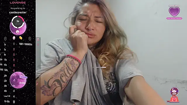 Snapshot of FENIX_LUXURY chatting on December 24, 2024, 4:51 pm FENIX LUXURY online show from December 24, 2024, 4:51 pm