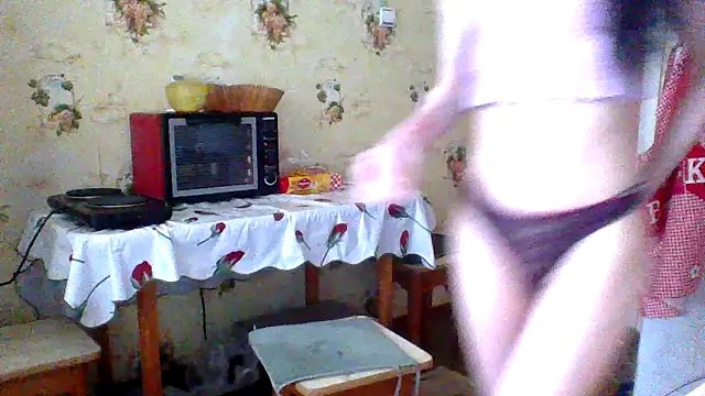 Snapshot of Starry_Siren chatting on June 11, 2026, 1:30 pm Starry Siren online show from June 11, 2026, 1:30 pm