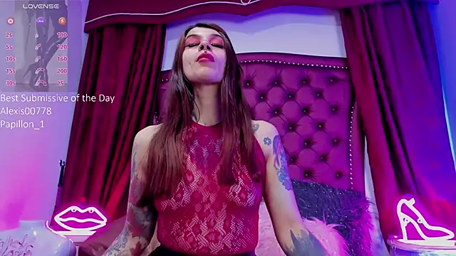 Maddissonlove online show from October 7, 2025, 1:01 pm