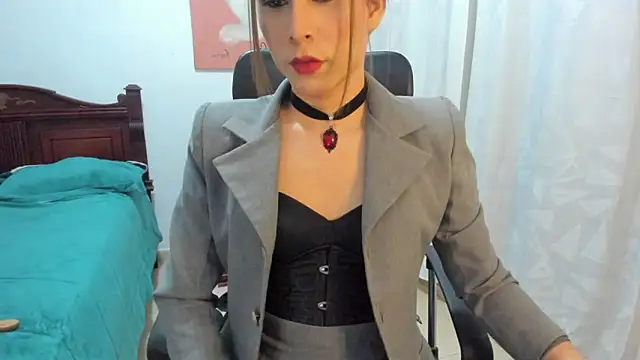 misstresbigcockts online show from November 19, 2025, 10:10 pm