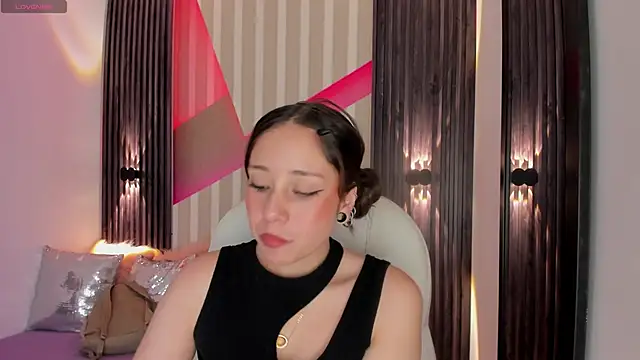 emily layton online show from March 13, 2025, 2:01 pm