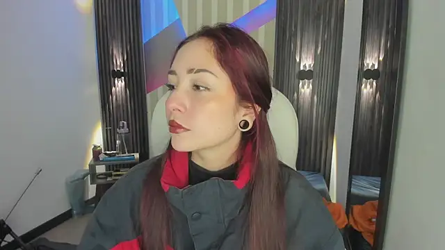 emily layton online show from January 7, 2026, 2:33 pm