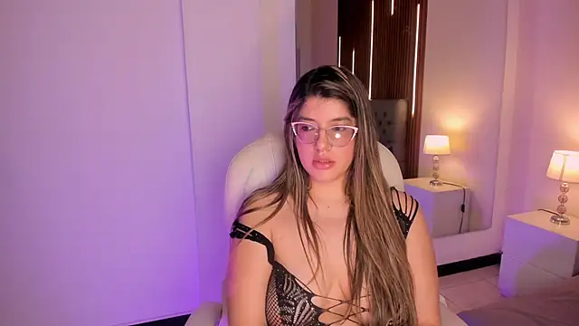 Snapshot of SEXMILLA_ chatting on February 17, 2026, 9:23 pm SEXMILLA online show from February 17, 2026, 9:23 pm