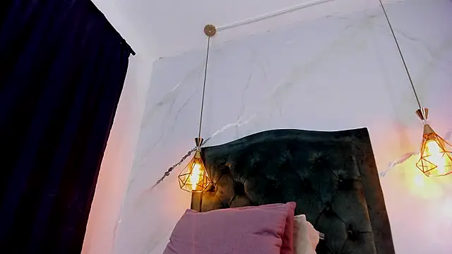 Snapshot of annyvans chatting on February 17, 2026, 11:18 am annyvans online show from February 17, 2026, 11:18 am