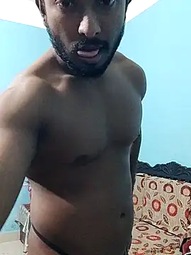 HunkyAriyan online show from February 7, 2025, 1:01 pm