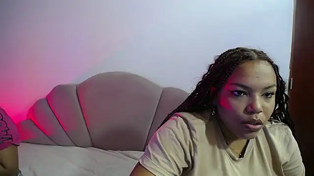 Snapshot of horny_babyss chatting on January 7, 2026, 1:43 am horny babyss online show from January 7, 2026, 1:43 am