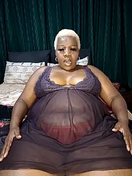 dirasweetlipsxx online show from April 9, 2026, 8:15 pm