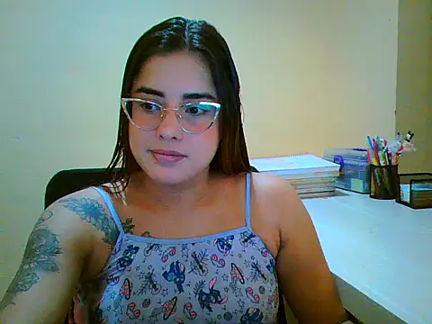 maliamiller online show from December 21, 2025, 11:16 pm