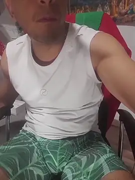 latinmartin73 online show from December 23, 2025, 1:05 am