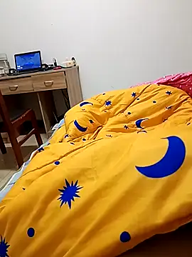 huzi518 online show from April 5, 2026, 5:41 pm