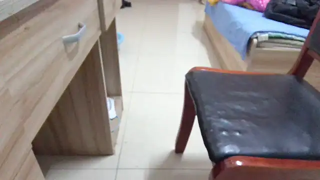 huzi518 online show from March 29, 2026, 12:07 pm