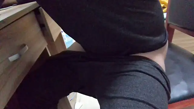 huzi518 online show from March 11, 2026, 2:11 pm