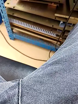 huzi518 online show from March 13, 2026, 3:33 am