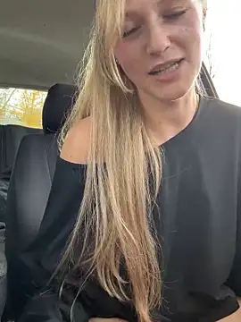 Snapshot of godspot_ chatting on November 12, 2025, 1:04 pm godspot online show from November 12, 2025, 1:04 pm