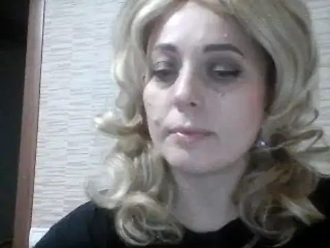 SweetCandy356 online show from December 10, 2024, 3:33 pm