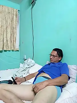 Andresguz35 online show from March 20, 2026, 3:18 am