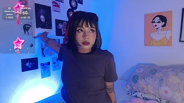 soy jess03 online show from February 12, 2025, 7:13 pm