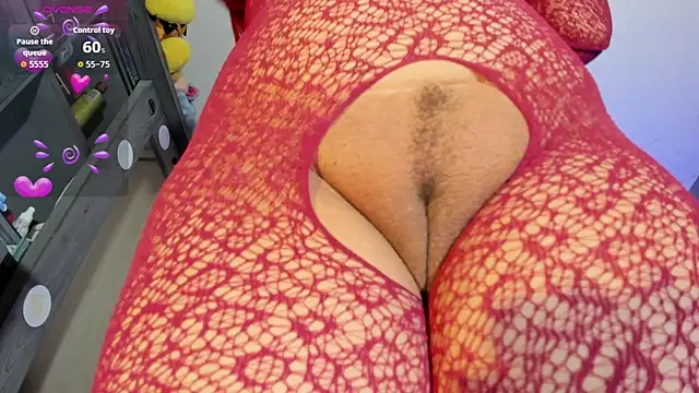 zandra milf  online show from February 3, 2026, 12:21 pm