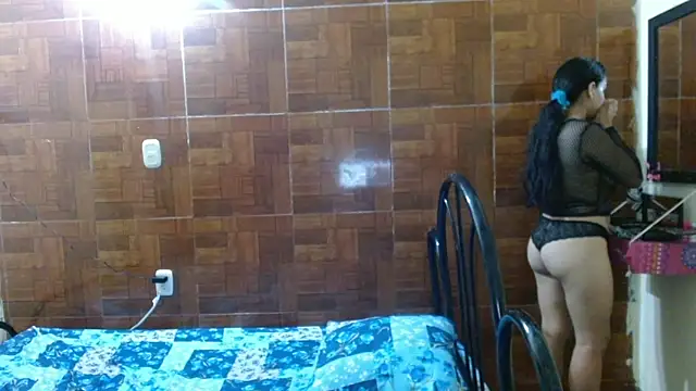 Mia brunette26 online show from February 18, 2025, 2:59 am