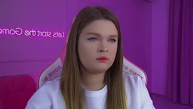 CrystalLyons online show from February 22, 2026, 6:27 am