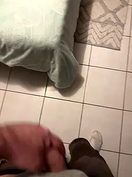 Snapshot of mj23641 chatting on January 17, 2026, 4:43 pm mj23641 online show from January 17, 2026, 4:43 pm