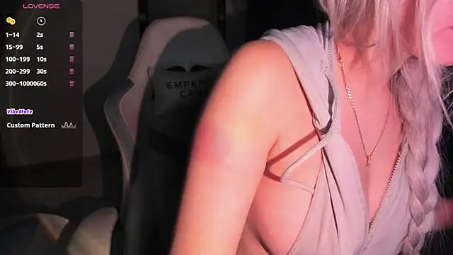 Lana Younes online show from October 18, 2025, 7:16 pm