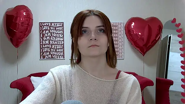 Snapshot of KellyStone chatting on February 19, 2026, 5:32 pm KellyStone online show from February 19, 2026, 5:32 pm