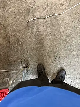 jrizz215 online show from March 1, 2026, 10:32 pm