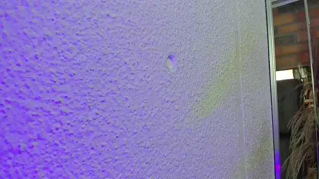 JESSYCORTES online show from October 23, 2025, 2:49 pm