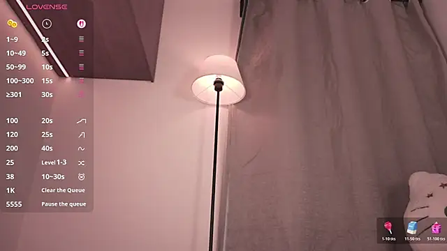Snapshot of Sarah_cam06 chatting on March 31, 2026, 12:12 am Sarah cam06 online show from March 31, 2026, 12:12 am