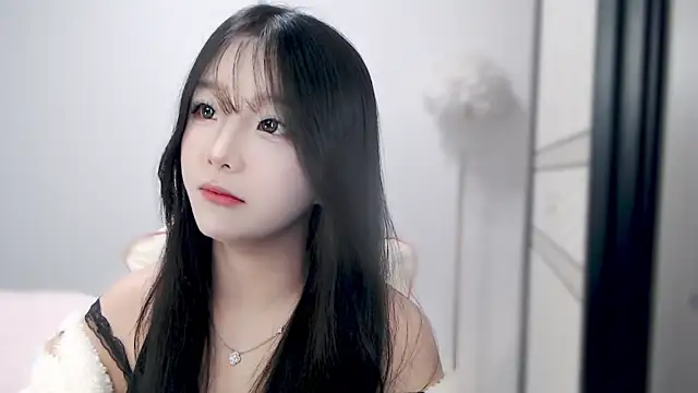 Snapshot of Legend-Night chatting on February 9, 2025, 8:43 am Legend-Night online show from February 9, 2025, 8:43 am