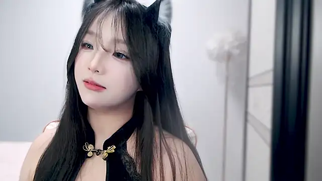 Snapshot of Legend-Night chatting on January 20, 2025, 5:06 pm Legend-Night online show from January 20, 2025, 5:06 pm