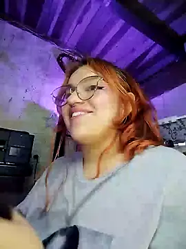 SophiaWeestt99 online show from March 5, 2025, 7:38 am