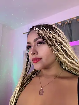 Snapshot of cassyskyle chatting on April 18, 2026, 2:25 am cassyskyle online show from April 18, 2026, 2:25 am