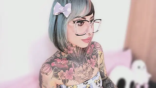 NikkiRamone online show from October 8, 2025, 10:21 pm