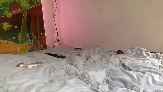 ElektrikFrancaise online show from March 15, 2025, 3:06 pm