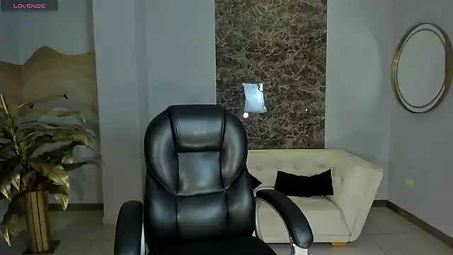 RebeccaHudson online show from April 2, 2026, 6:36 pm