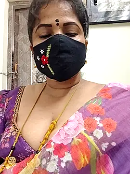 gaurika18 online show from June 17, 2026, 1:27 am